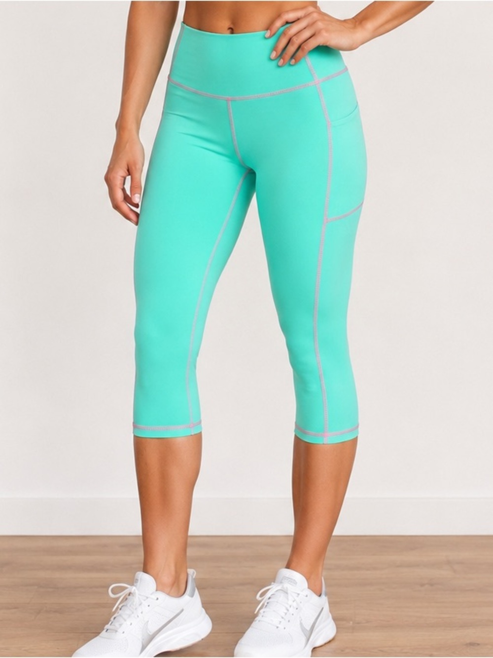Tuckernuck Aqua Green & Pink Compression Capri Leggings Size XS NWT